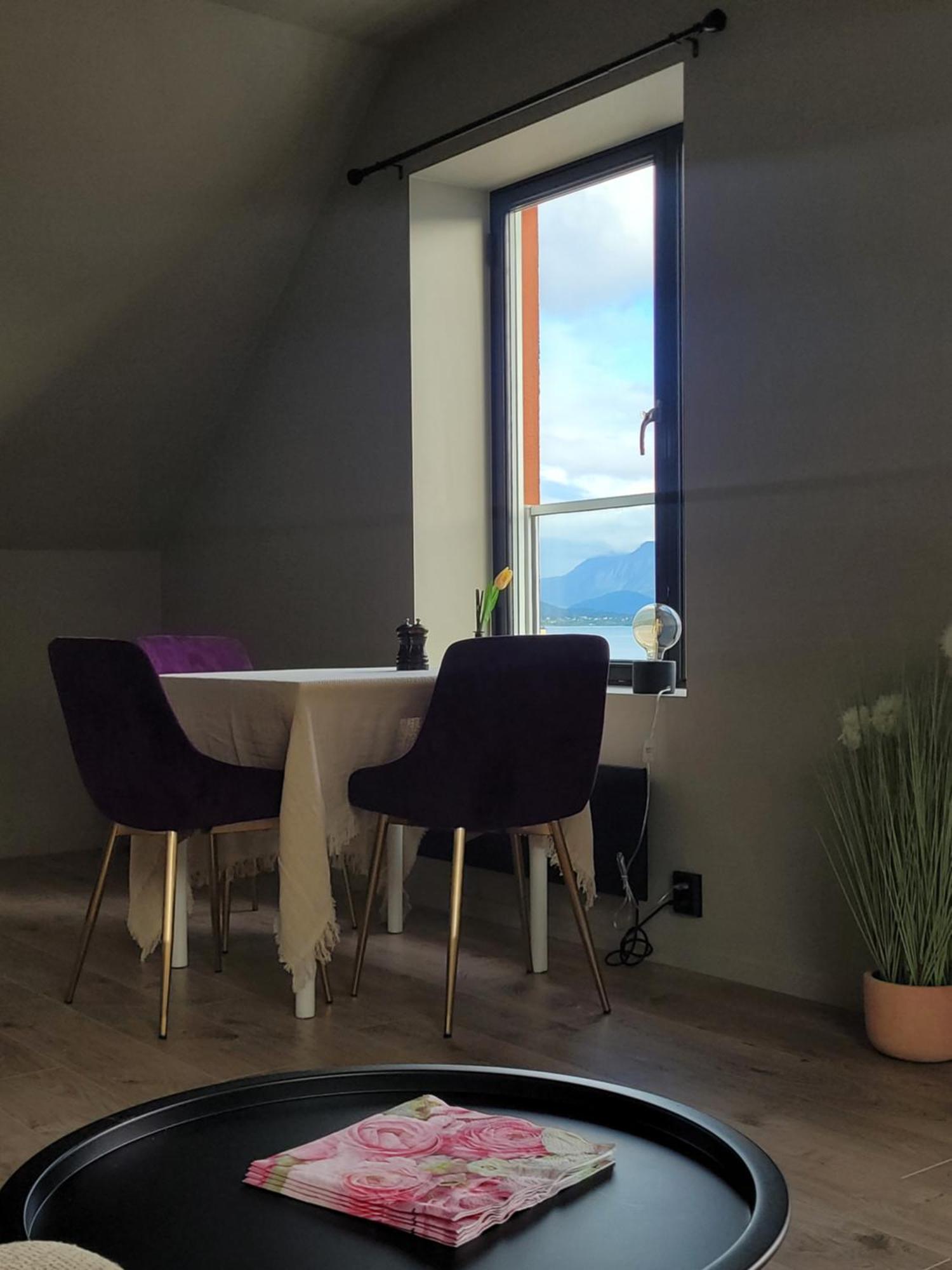 Single Elegant Room I Sentrum- Sea View Ålesund Exterior foto